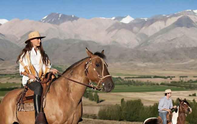 Cabalgata entre Viñedos